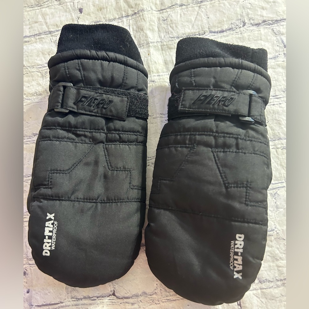 FIERO DRI-MAX WATERPROOF WINTER SKI SNOWBOARD MEN’S BLACK MITTENS SIZE MEDIUM